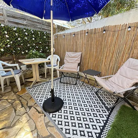 Appt En Rez De Jardin Dans Parking Prive Et Patio Terrasse Apartment *